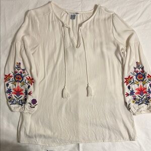 EUC OLD NAVY Cream Blouse Shirt Tunic with Embroidery Floral Sleeves Size Small